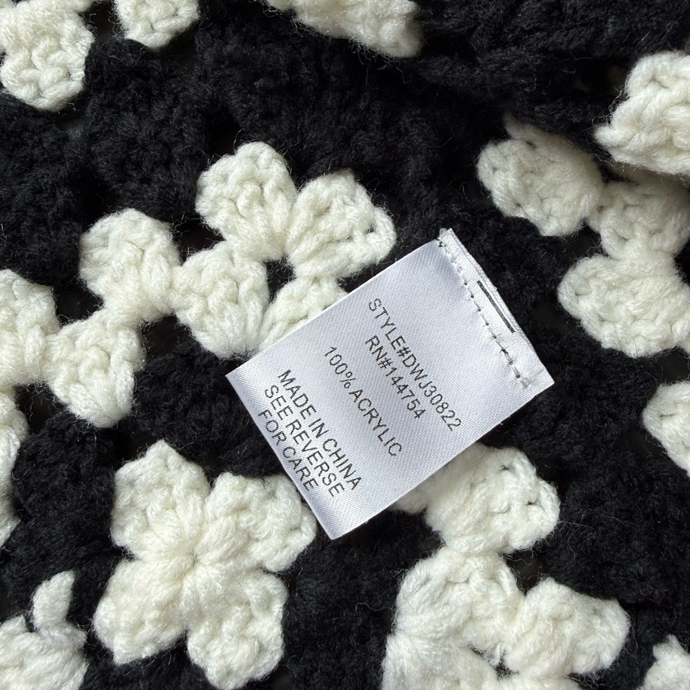 Davi & Dani Crochet Granny Square Cardigan Black Cream Boho Small - Picture 7 of 9